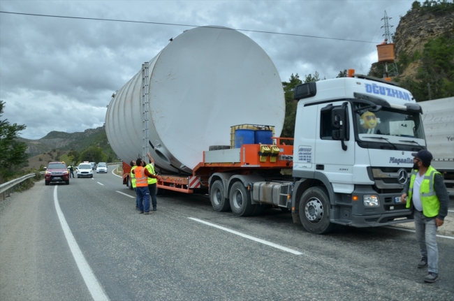 TRT Haber “Dev su tankı 4 günde nakledildi”